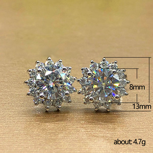 Orecchini a Perno con Fiocco di Neve Floreale e Micro Pavé di Zirconi per Donne, Gioielli Eleganti e alla Moda - Product Image 5