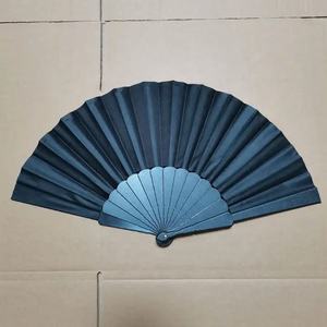 Abanico plegable de mano de costilla de plástico Abanico de boda de tela de nailon Abanicos chinos con mango de plástico - Product Image 6