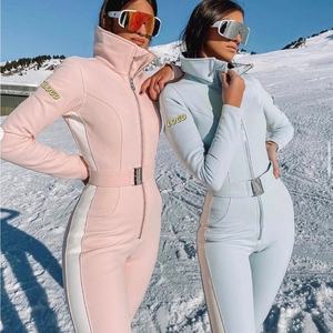 Haute qualité <span class=keywords><strong>femme</strong></span> rose <span class=keywords><strong>Ski</strong></span> costume une pièce haute qualité personnalisé mode hiver bouffée <span class=keywords><strong>Ski</strong></span> costume <span class=keywords><strong>femme</strong></span> - Product Image 1