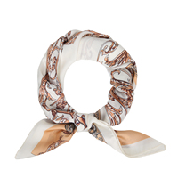 Écharpe en satin personnalisée en gros Écharpe de designer imprimée de haute qualité 100% Polyester 70*70 Écharpe carrée pour dames