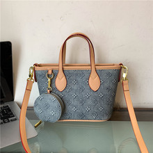 Bolsos de Mano Vintage de PU con Estampado Completo en Color Marrón para <span class=keywords><strong>Mujer</strong></span>, Bolsos de Hombro Cruzados de Lujo a Precios Bajos al por Mayor - Product Image 3