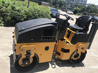 Mini compacteur de rouleau de route de 3 tonnes 1620kg rouleau vibrant à double tambour pour le béton, le sol, le moteur et les composants du noyau de la pompe.
