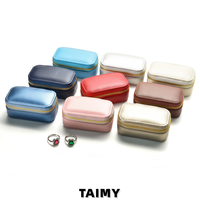 Boîtes à bijoux miniatures en gros avec fermeture éclair, logo personnalisé, style rétro européen, en cuir PU, portables, pour ranger bagues et boucles d'oreilles, emballages de bijoux