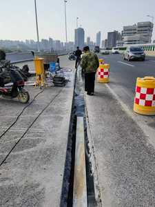 SINO-SINA XT-2023, Material de Relleno de Juntas de Expansión de Poliuretano de Alta Resistencia y Curado Rápido, Autonivelante, para Reparación de Puentes de Hormigón, ASTM D6297 - Product Image 3