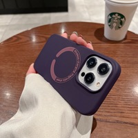 Sarung ponsel magnetik silikon, pelindung belakang ponsel magnetik silikon untuk iPhone 16 Pro Max, Magnet asli lembut untuk iPhone 15 Pro Max
