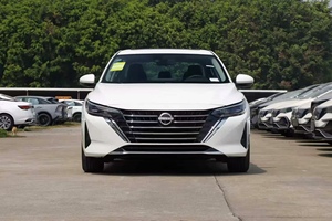 Nissan Sylphy <span class=keywords><strong>2023</strong></span> 1.6L CVT Joy Sedán Euro VI LHD de Aspiración Natural, 30000 km, Bajo Kilometraje, Compacto, Sedán de Segunda Mano - Product Image 2