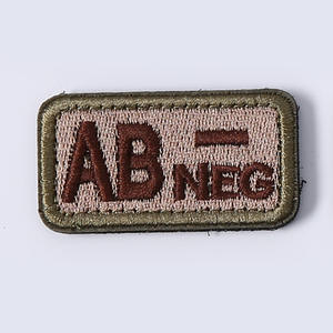 بيع بالجملة قماش اللباد الصديق الصديقتان المطرزة بقع الدم في حالات الطوارئ في الهواء الطلق حلقة هوك التكتيكية شكل مخصص PVC قبعة التصحيح - Product Image 5