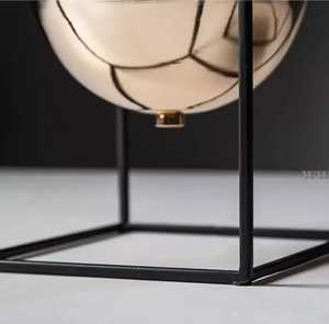 Macetero Decorativo Geométrico de Metal Creativo para el Hogar - Product Image 3