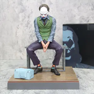 DL21284 자살 분대 태스크 포스 X DC 히스클리프 원장 조커 마스크를 착용 앉아 모델 장식 박스 영화 애니메이션 액션
