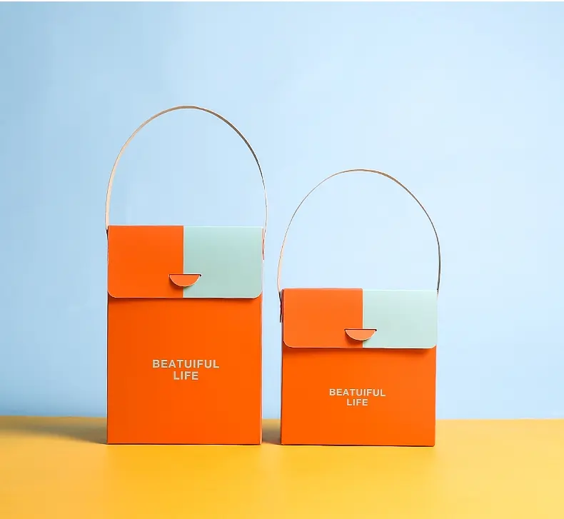 Nuovo Design stampato Custom Premium coperchi e maniglie regalo scatola di cibo confezione di carta croccante tuorlo d'uovo torta scatola con 4-6 divisore