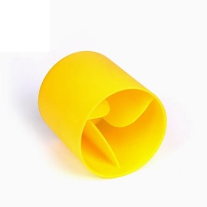 Capuchon de protection en plastique renforcé jaune-orange pour poteaux de 10 à 25 mm de diamètre, renforcement 60 mm - Product Image 1