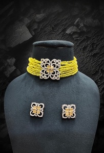 Conjunto de colgante de collar de latón AD de tendencia india con cadena de hilo de perlas estilo etéreo para boda y fiesta de mujer - Product Image 6