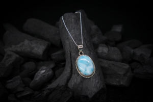 Colgante de Piedra Solar Natural Hecho a Mano, Joyería de Plata de Ley 925, Colgante de Plata de Moda para Mujer, Proveedor Mayorista Directo de Fábrica - Product Image 4