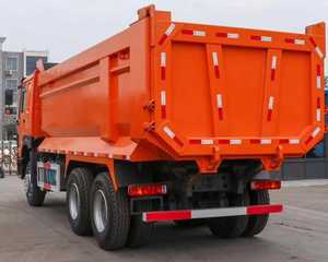 Camion tracteur Howo d'occasion 6x4, 371 ch, en forme de U, Euro 2, diesel, suspension pneumatique, conduite à gauche, excellent état, prix bas, à vendre - Product Image 5