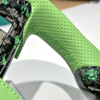 Volante de fibra de carbono forjado personalizado, verde, en oferta, adecuado para Ford Mustang.