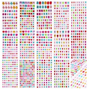 Autocollants en acrylique pailletés multicolores de forme carrée pour la décoration du <span class=keywords><strong>visage</strong></span> et des cheveux des enfants en DIY - Product Image 1