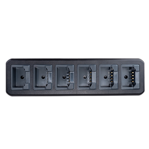Cargador de seis puertos, cargador múltiple de seis vías para el cargador de radio walkie talkie portátil ET-D50. - Product Image 2
