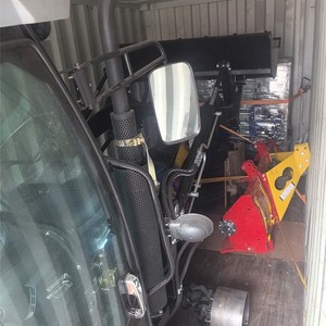 Kualitas yang kuat berjalan 4wd Kubota traktor 100hp 120hp <span class=keywords><strong>140hp</strong></span> 160hp 180hp mesin pertanian tersedia untuk dijual - Product Image 4