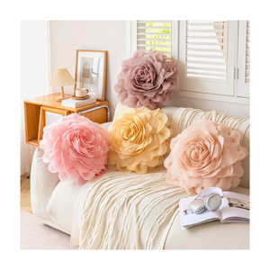 وسائد زخرفية مستديرة شكل زهرة Queeneo ووسائد رمي غطاء وسادة - Product Image 1