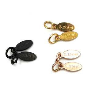 Colgante ovalado de acero inoxidable con anillo abierto para la creación de joyería DIY en colores dorado, oro rosa, negro y plateado. - Product Image 4