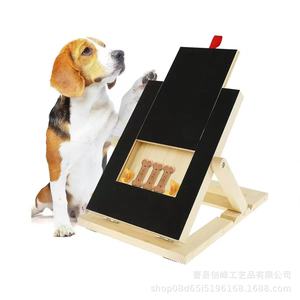 Griffoir à ongles pour chien en bois transfrontalier avec papier abrasif extractible, grattoir à ongles pour chien, sangle de traction, boîte à nourriture et espace de jeu. - Product Image 5