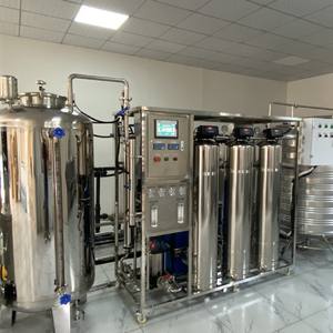Equipo de tratamiento de agua ultrapuro industrial Osmosis inversa y EDI Sistema de agua desionizada Intercambiador de <span class=keywords><strong>calor</strong></span> de fabricantes - Product Image 1