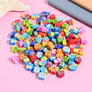Ensemble <span class=keywords><strong>de</strong></span> gommes créatives et mignonnes en forme d'arbre et d'animaux <span class=keywords><strong>de</strong></span> Noël, parfait pour les fêtes - Product Image 3