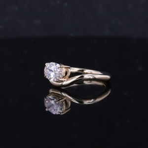 Anillo de Diamante de Laboratorio, Oro de 10k, Diamante Cultivado en Laboratorio DEF VS, Corte Ovalado, Anillo de Lujo para Mujer, Banda Ondulada, Anillos para el Dedo Pequeño - Product Image 2