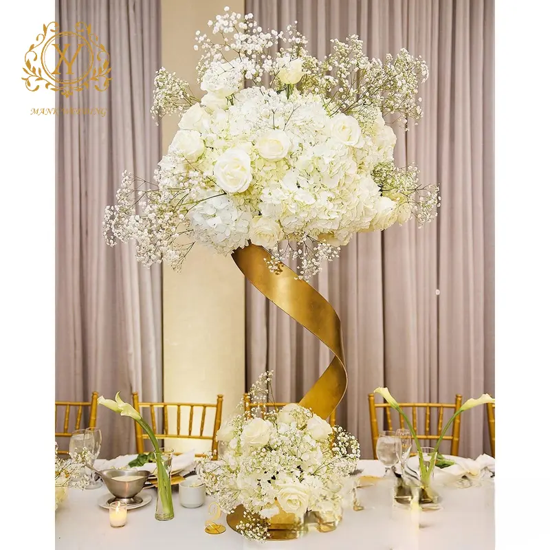 शादी की मेज के लिए लक्जरी लंबा ज्यामितीय धातु सोना चांदी बुध फूल स्टैंड इवेंट सजावट केंद्रबिंदु