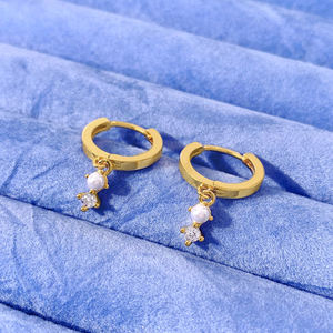 Wholesale in Stock Bulk Women Trendy 18K Gold Plated <b>Huggie</b> Hoop <b>Earrings</b> with Little Pearl and White Zircon Charms - Product Image 1
