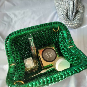Borse da Sera per Donna con Motivo Pelle di Serpente Metallizzata, Realizzate a Mano in Materiale Poliestere di Lusso, con Tracolla a Catena - Product Image 4