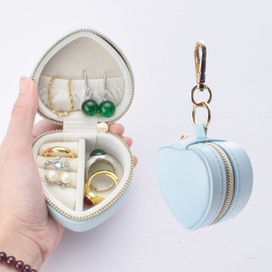 Sunshine Cross-border Nouveau Porte-clés à fermeture éclair <span class=keywords><strong>en</strong></span> PU de style coré<span class=keywords><strong>en</strong></span>, mini boîte de rangement pour bijoux <span class=keywords><strong>en</strong></span> forme de cœur pour la salle de sport et les sorties - Product Image 4