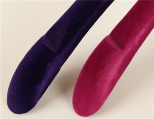 Mạnh Mẽ Bền Hiện Đại Tùy Chỉnh Màu Sắc Nhựa Nhung Móc Áo Chống Trượt Nữ Dresses Áo Đổ Xô Móc Áo Cửa Hàng Quần Áo Tủ Quần Áo - Product Image 3