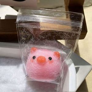 ของเล่นบีบลดความเครียดรูปสัตว์น่ารัก ลดราคาพิเศษ มีสินค้าพร้อมส่ง ของเล่นบีบ TPR รูปเพนกวิน ลูกเป็ด ลูกหมู ลูกไก่ ของเล่นแปลกใหม่สำหรับคลายเครียด - Product Image 5