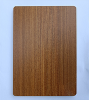 Pâte colorante polyuréthane à forte puissance de teinture, développement de couleurs vives, effet de profondeur intense pour la finition des graines de bois
