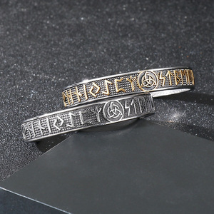 <span class=keywords><strong>Bracelet</strong></span> manchette personnalisé en forme de C avec runes viking pour homme, nœud <span class=keywords><strong>d</strong></span>'Odin et alphabet, en acier inoxydable, design rétro audacieux - Product Image 3