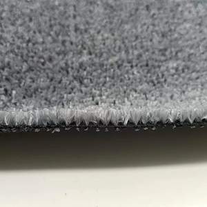 <span class=keywords><strong>Tapis</strong></span> d'herbe en plastique synthétique de sports de plein air de jardin d'enfants de <span class=keywords><strong>gazon</strong></span> artificiel de couleur personnalisée grise de 10mm pour l'arrière-cour - Product Image 3