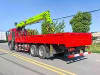 Grue montée sur camion HOWO Zoomlion, robuste, hydraulique, mobile, conforme à la certification CE, sûre