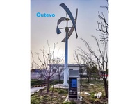 Éolienne à axe vertical de type X sans entretien Outevo OE-WT 10kW-2000kW certifiée CE pour l'alimentation d'urgence hors réseau dans les zones éloignées