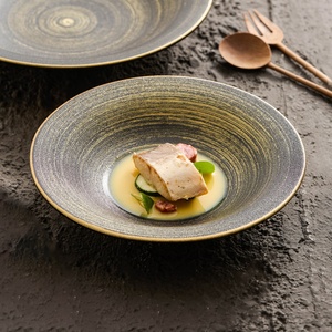 <span class=keywords><strong>Assiette</strong></span> creuse <span class=keywords><strong>en</strong></span> céramique peinte à la main avec incrustation dorée Wujin, design de luxe léger, vaisselle haut de gamme pour hôtel, plat pour plats occidentaux - Product Image 2