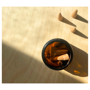 Incienso de cono orgánico con aroma de rosa para sala de meditación, adoración refrescante hecha de madera de Abarbatti, inciensos aromáticos de madera de agar - Product Image 1