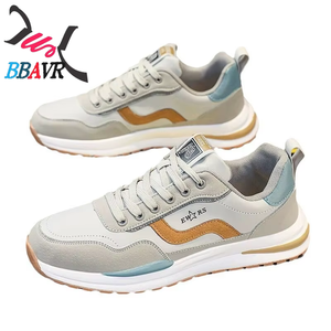 Zapatos de Hombre con Superficie de Cuero, Zapatos de Invierno Estilo Forrest Gump, Zapatos Deportivos Casuales Retro con Forro de Felpa, Zapatillas de Deporte Modernas con Suela Suave - Product Image 5