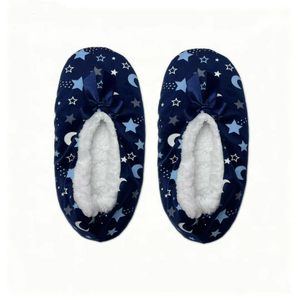 Chaussons d'intérieur en polaire pour femmes, de qualité supérieure, antidérapants, thermiques, doux, avec détail de revers en peluche, pour un usage quotidien - Product Image 3