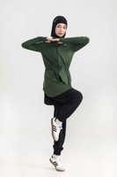 Ensemble de sportswear vert armée personnalisé avec logo OEM pour femmes musulmanes, tunique longue et pantalon anti-remontée, style modeste et actif