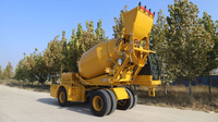 Camion malaxeur à béton diesel auto-alimenté mini SLM4000S de 4m³ de Chine, 91KW avec système hydraulique puissant pour la construction en Algérie