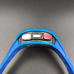 La montre sport pour homme la plus vendue et de haute qualité, chronographe tachymètre dateur en fibre de carbone TPT bleue 6501. - Product Image 4