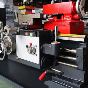 Torno Horizontal Manual Industrial Nuevo, de Servicio Medio, con Husillo ISO40 y 4 Portaherramientas - Product Image 4
