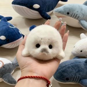 Lindo Llavero de Peluche de Foca Bebé - Juguete de Animal Marino Realista con Relleno de Algodón PP para Alivio del Estrés, Suministro al por Mayor para Máquinas de Garra - Product Image 4