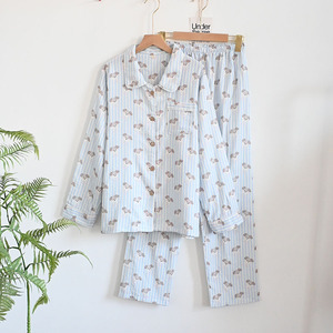 เสื้อคลุมคาร์ดิแกนแขนยาวลายทางสองชั้นผ้าฝ้ายแท้เกรด A 100% ระบายอากาศได้ดี สวมใส่สบาย เหมาะสำหรับสาวๆ สไตล์ลำลอง ใส่ได้ทั้งในบ้านและนอกบ้าน - Product Image 4