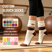 Chaussettes amples de haute qualité pour femmes, en coton tricoté douillet, chaussettes froncées décontractées, épaisses, moelleuses, chaudes, avec logo et grip personnalisés